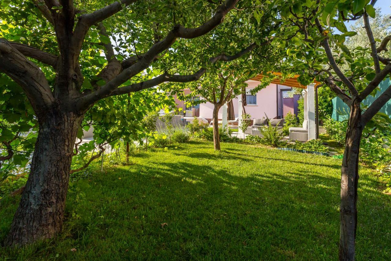 Villa Sweet Home Marija With Heated Pool Split Exteriér fotografie